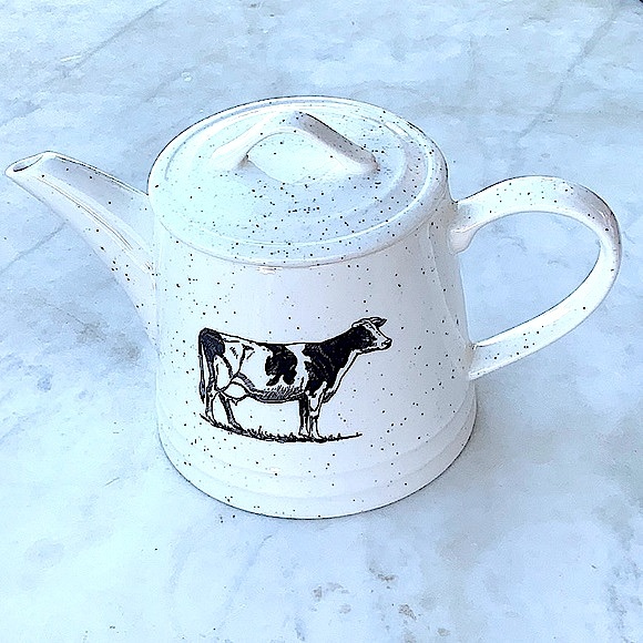 GRACE FINE CERAMIC TEAWARE TEAPOT & LID BLACK SPECKLE FARM COW - Picture 1 of 10